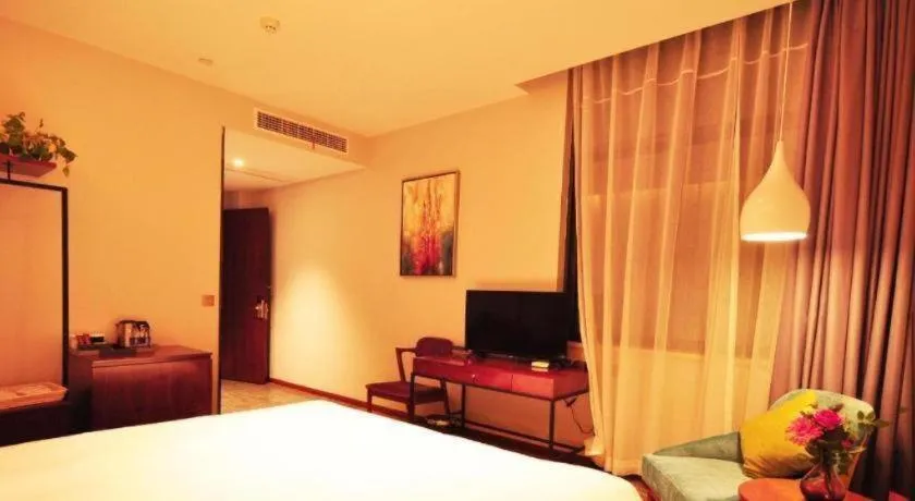 Bed in Hangzhou Berman Hotel