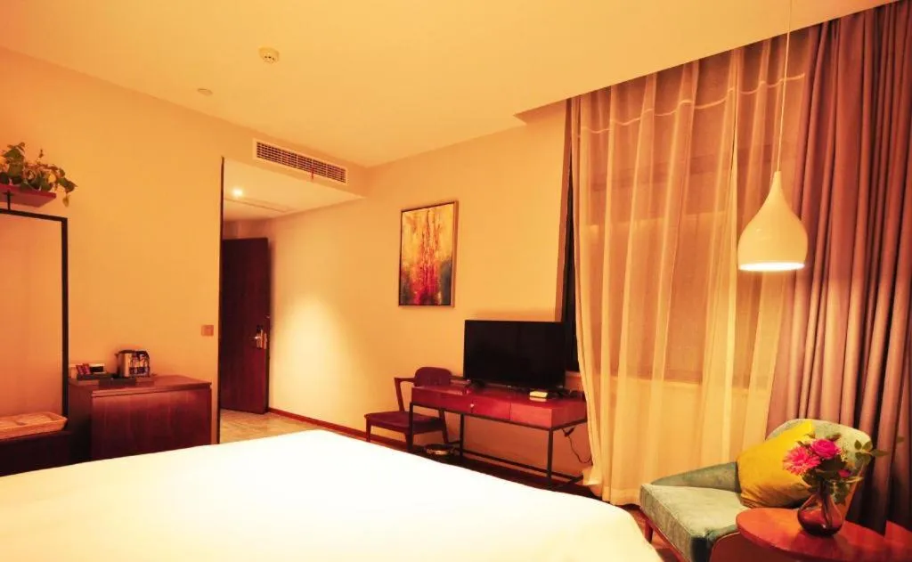 Bed in Hangzhou Berman Hotel