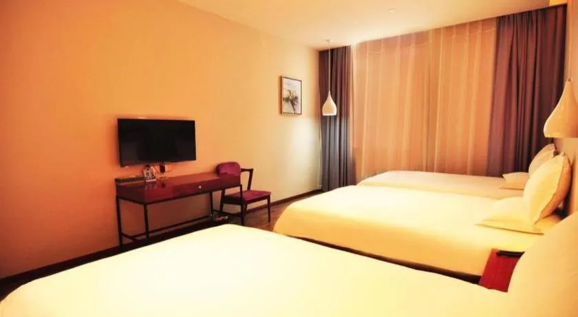 Bed in Hangzhou Berman Hotel