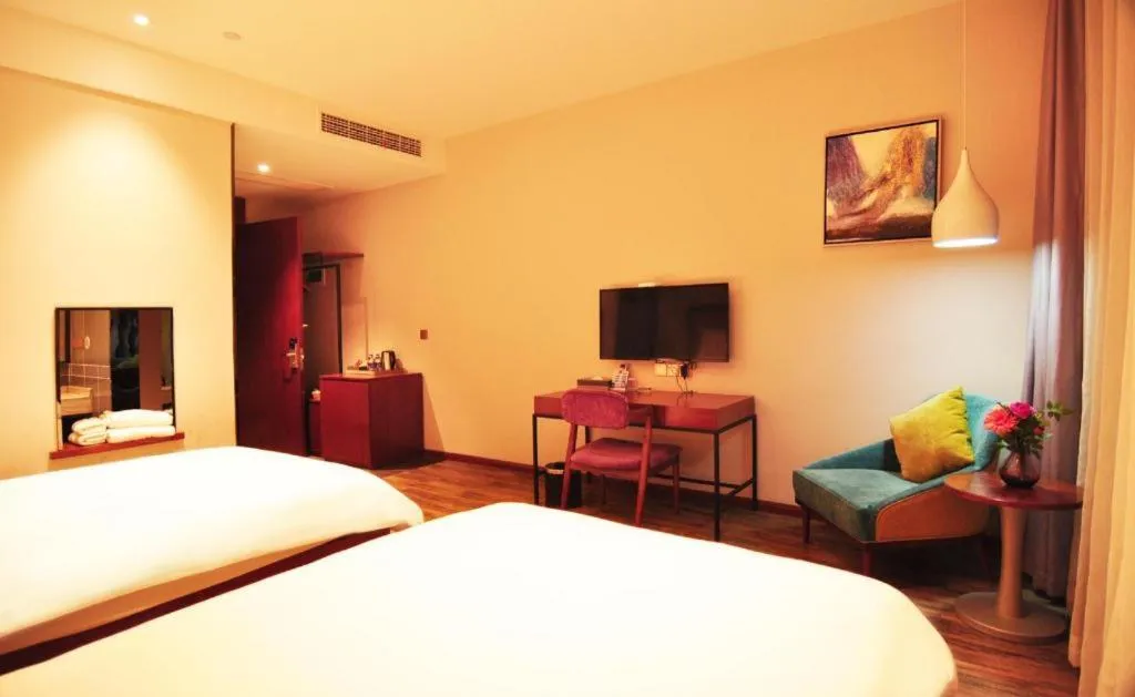 Bed in Hangzhou Berman Hotel