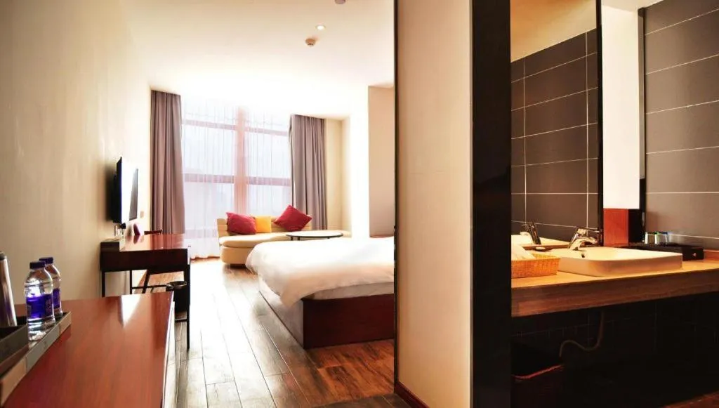 Bed in Hangzhou Berman Hotel