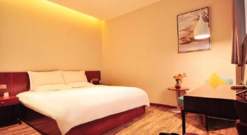 Bed in Hangzhou Berman Hotel