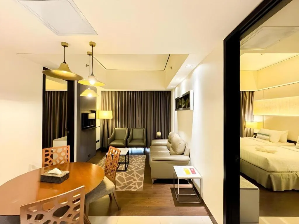 Bed in Home Crest Hotel