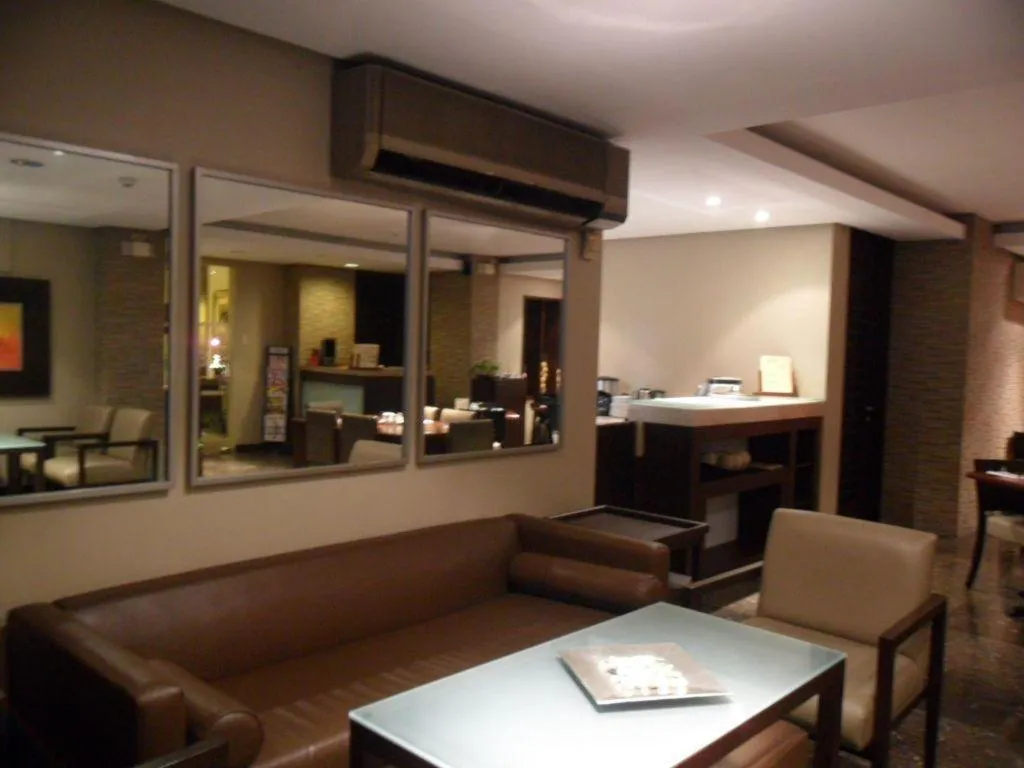 Amorsolo Mansion Hotel