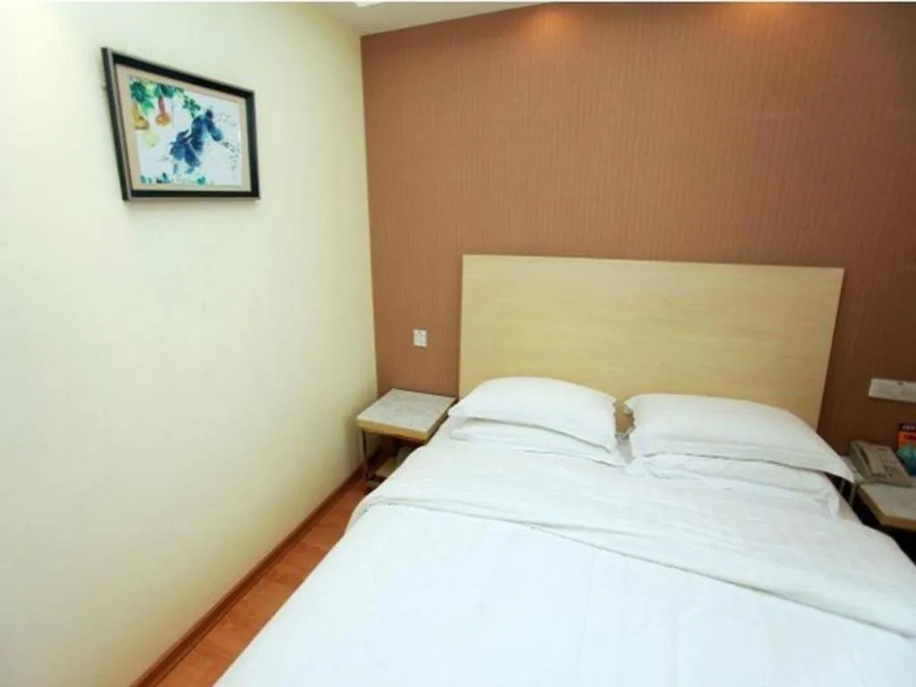 Bed in Anyi 158 Hotel Fuqin