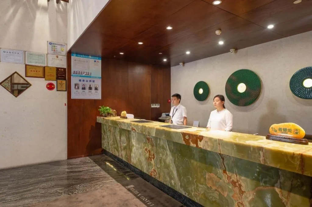 Rezen Hotel Pasonda Junyu