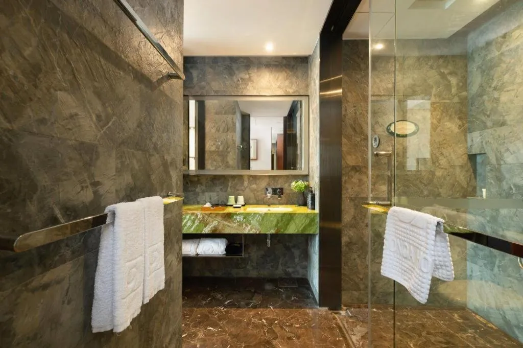 Rezen Hotel Pasonda Junyu