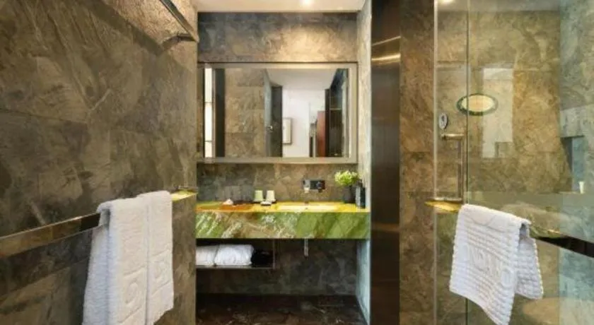 Rezen Hotel Pasonda Junyu