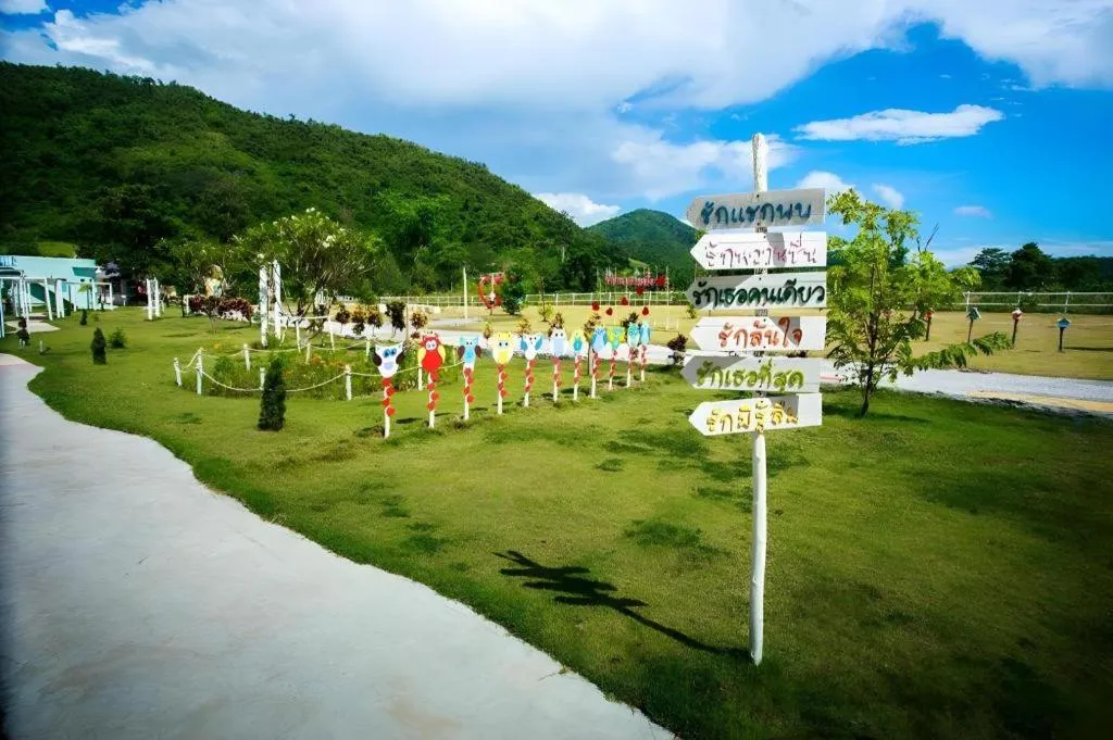 Rak Na Suan Pueng Resort