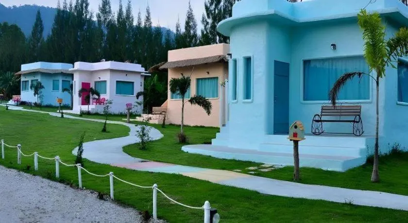 Rak Na Suan Pueng Resort