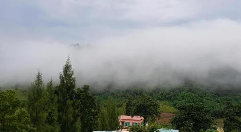 Rak Na Suan Pueng Resort