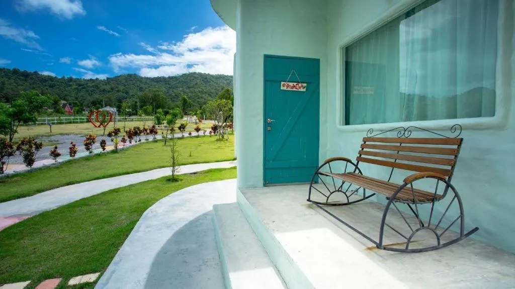 Rak Na Suan Pueng Resort