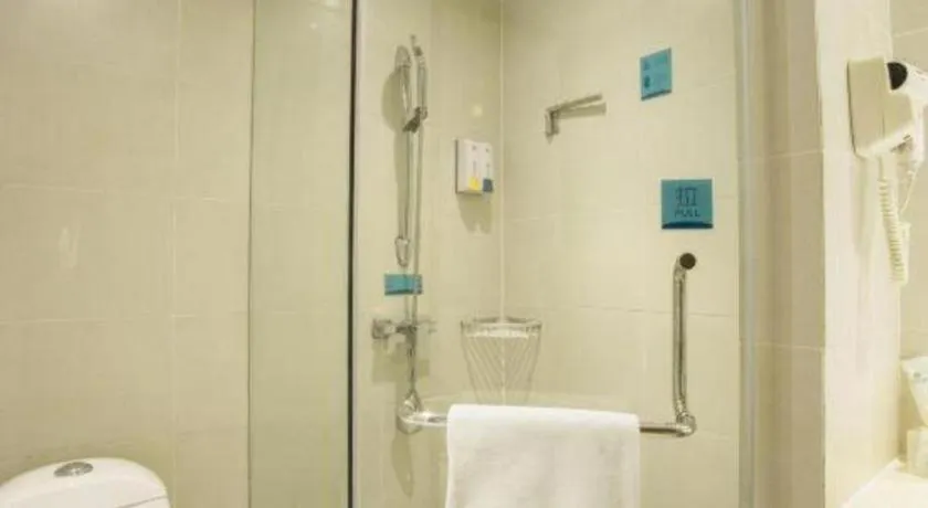 City Comfort Inn Baise Uprising Memorial Park Laiyu