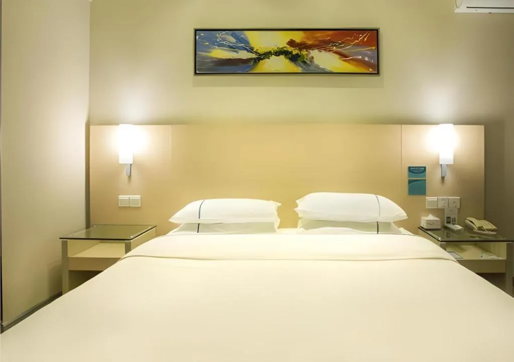 Bed in City Comfort Inn Baise Uprising Memorial Park Laiyu