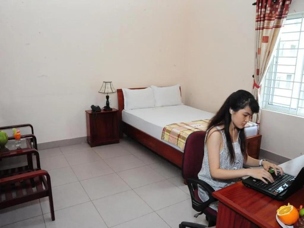 Bed in Hong Thang Hotel