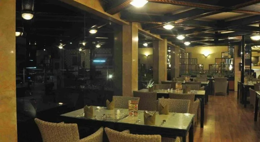 Regent's Park Hotel at Kayutangan Malang