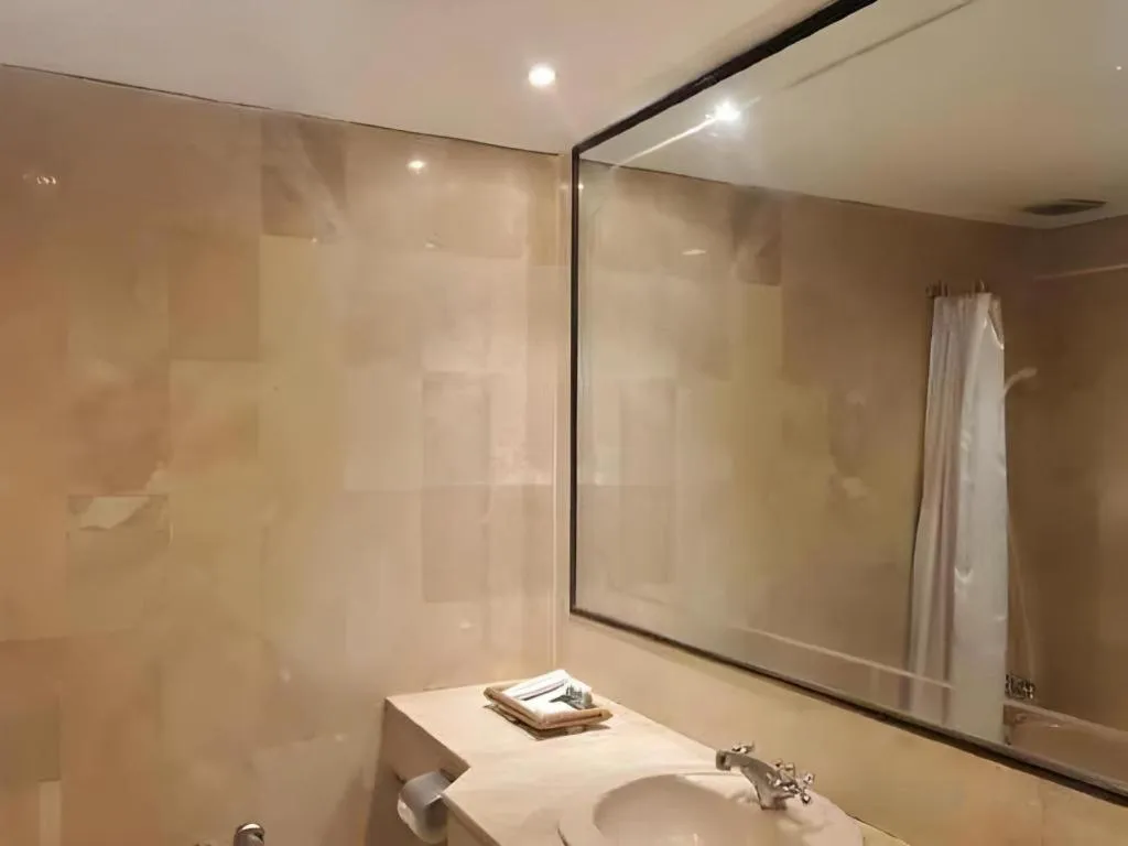 Regent's Park Hotel at Kayutangan Malang