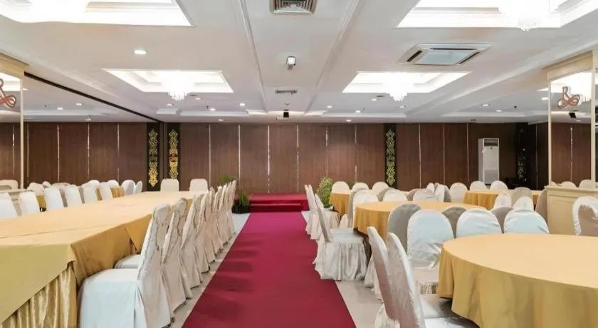 Regent's Park Hotel at Kayutangan Malang