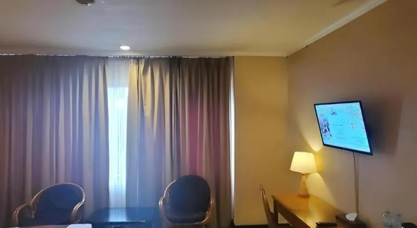 Regent's Park Hotel at Kayutangan Malang