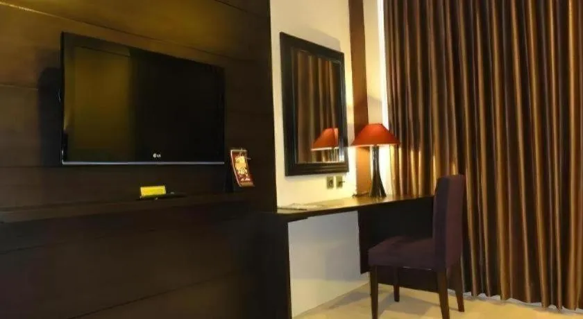 Regent's Park Hotel at Kayutangan Malang