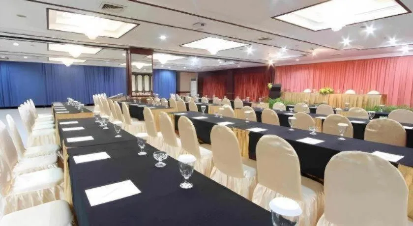 Regent's Park Hotel at Kayutangan Malang