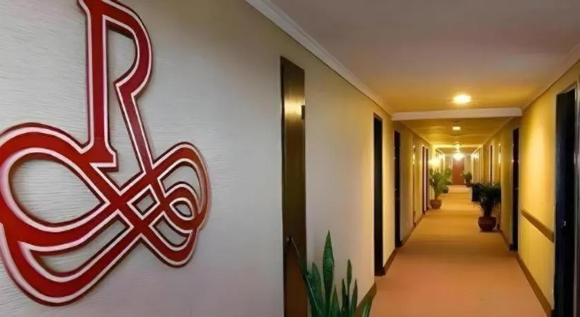 Regent's Park Hotel at Kayutangan Malang