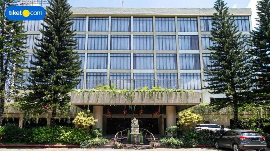 Regent's Park Hotel at Kayutangan Malang