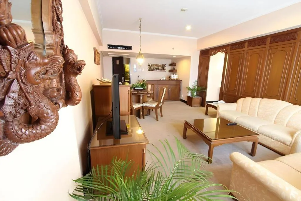 Regent's Park Hotel at Kayutangan Malang