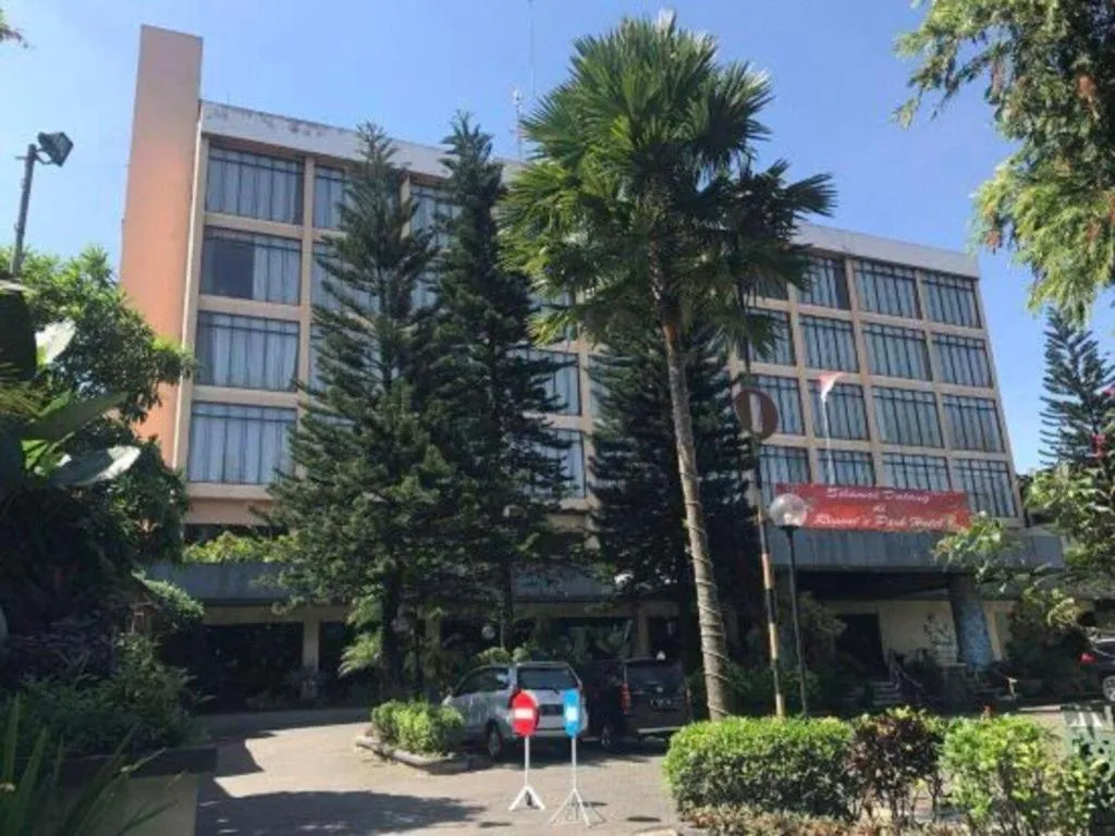 Regent's Park Hotel at Kayutangan Malang