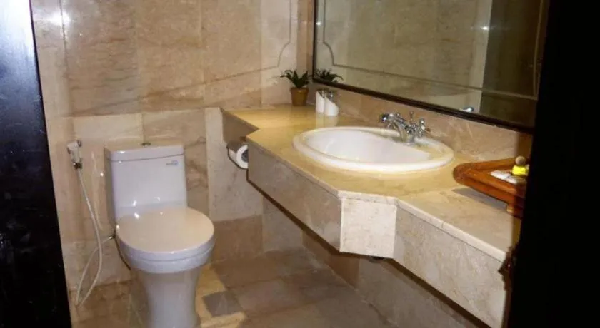 Regent's Park Hotel at Kayutangan Malang