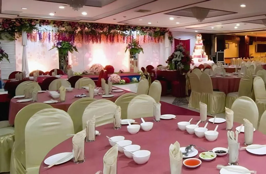 Regent's Park Hotel at Kayutangan Malang