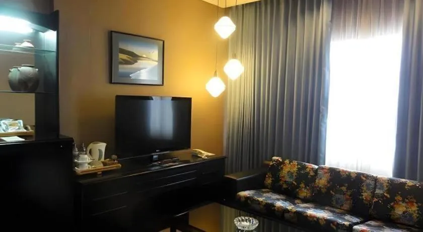 Regent's Park Hotel at Kayutangan Malang