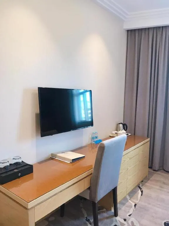 ST. MORITZ BUSINESS HOTEL