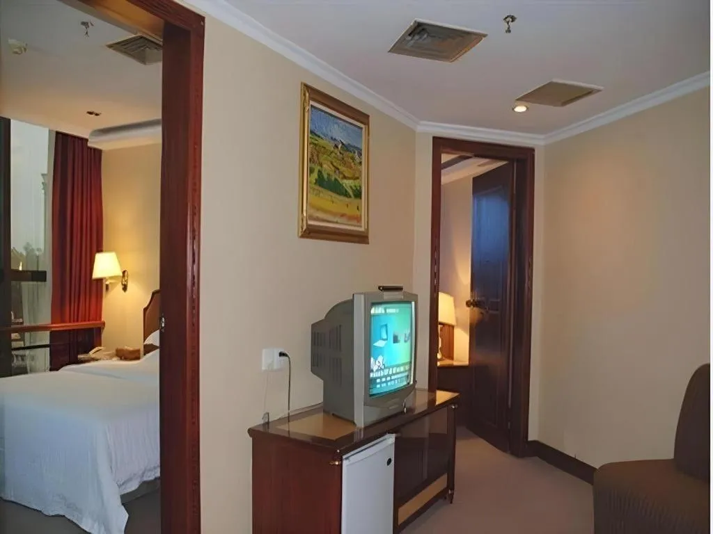 Bed in Out Sky Hotel