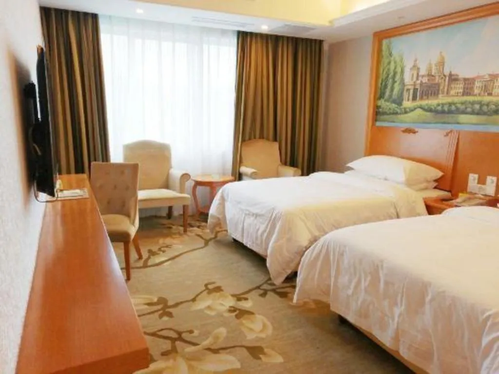 Bed in Out Sky Hotel