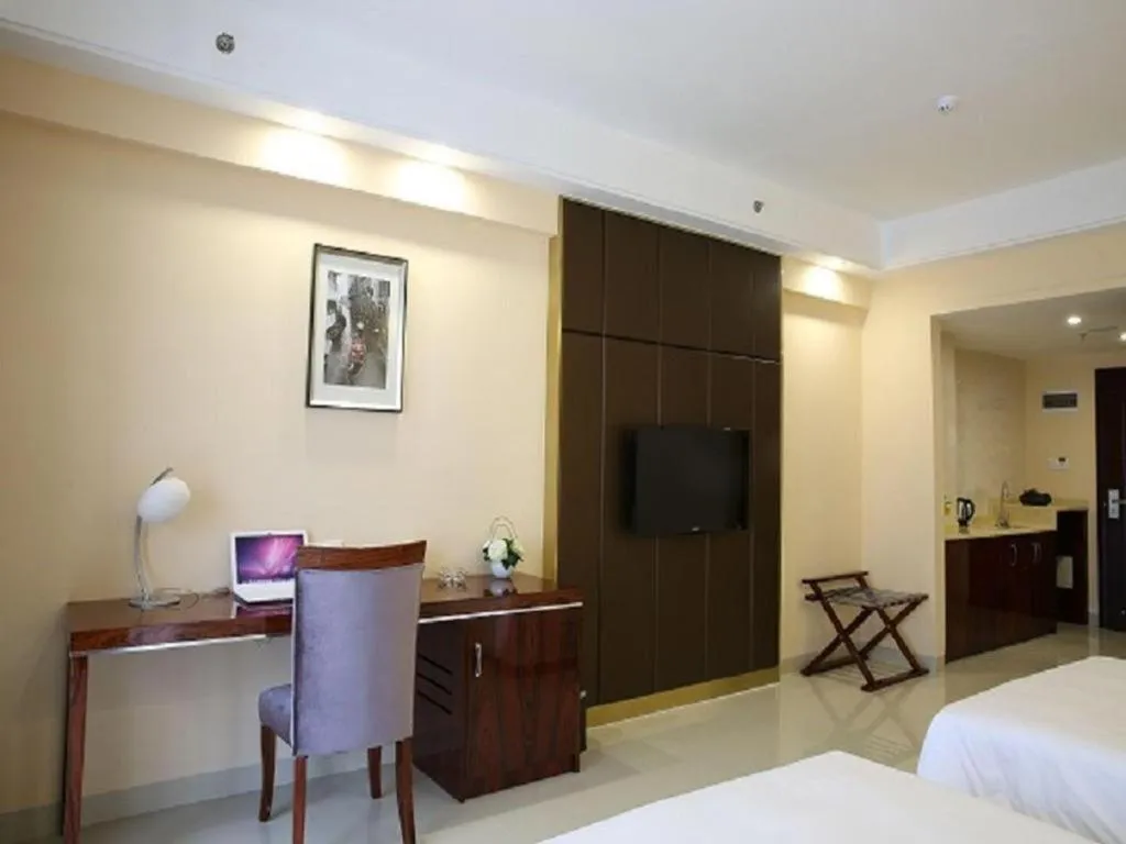 Bed in Foshan Baolong Hotel