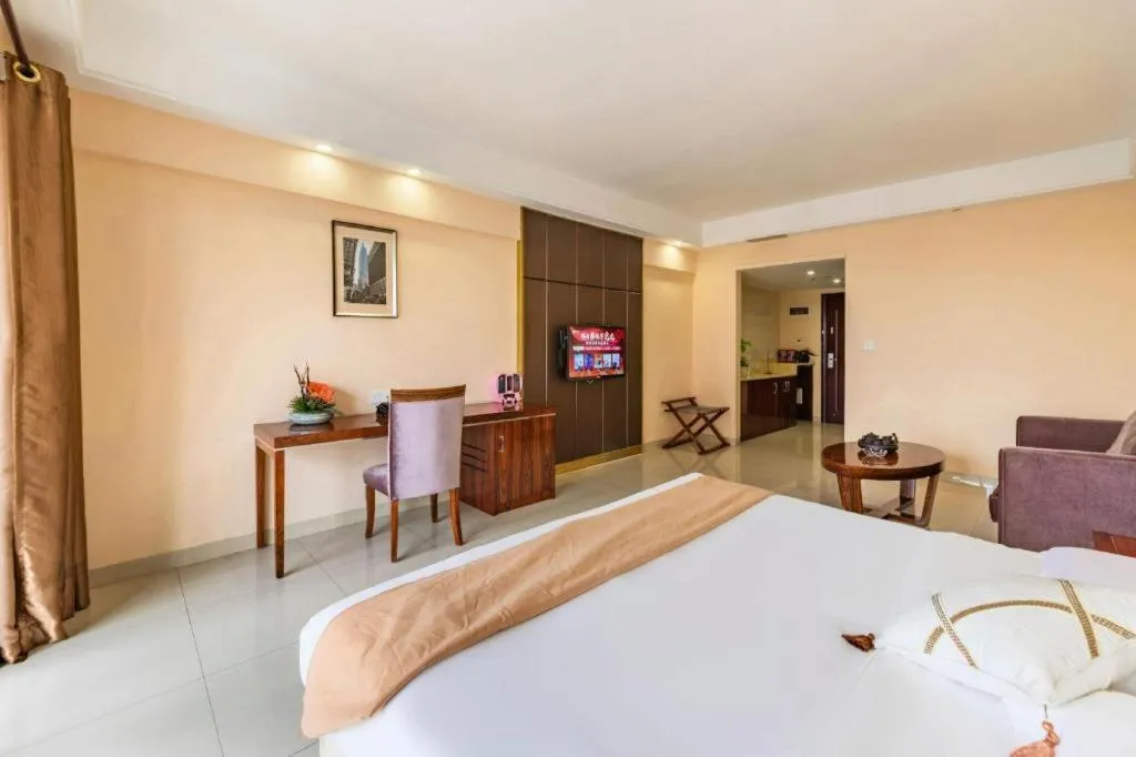 Bed in Foshan Baolong Hotel