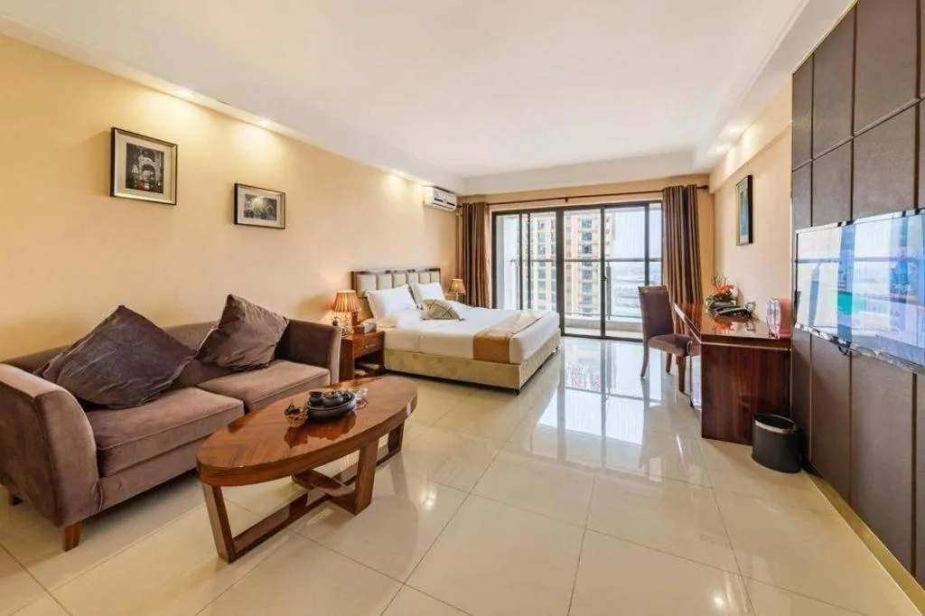 Bed in Foshan Baolong Hotel