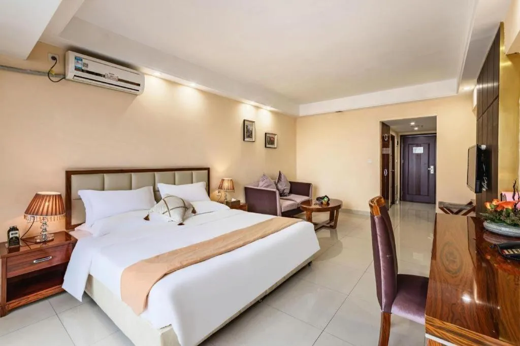 Bed in Foshan Baolong Hotel