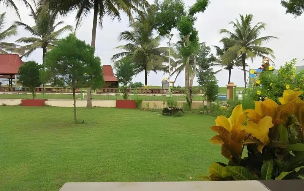 Parai Beach Resort Telengria