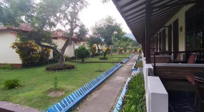 Parai Beach Resort Telengria