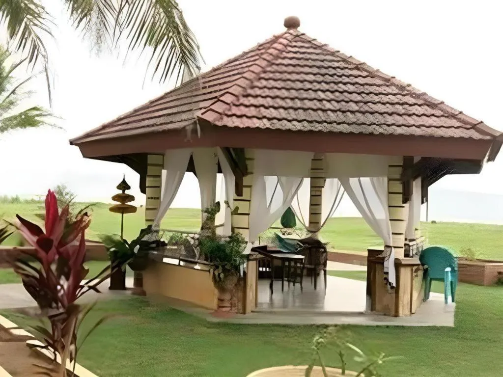 Parai Beach Resort Telengria