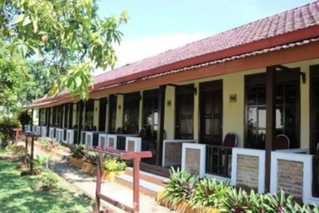 Parai Beach Resort Telengria