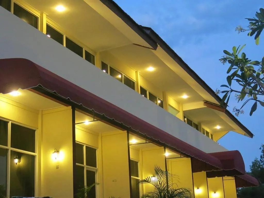 Parai Beach Resort Telengria