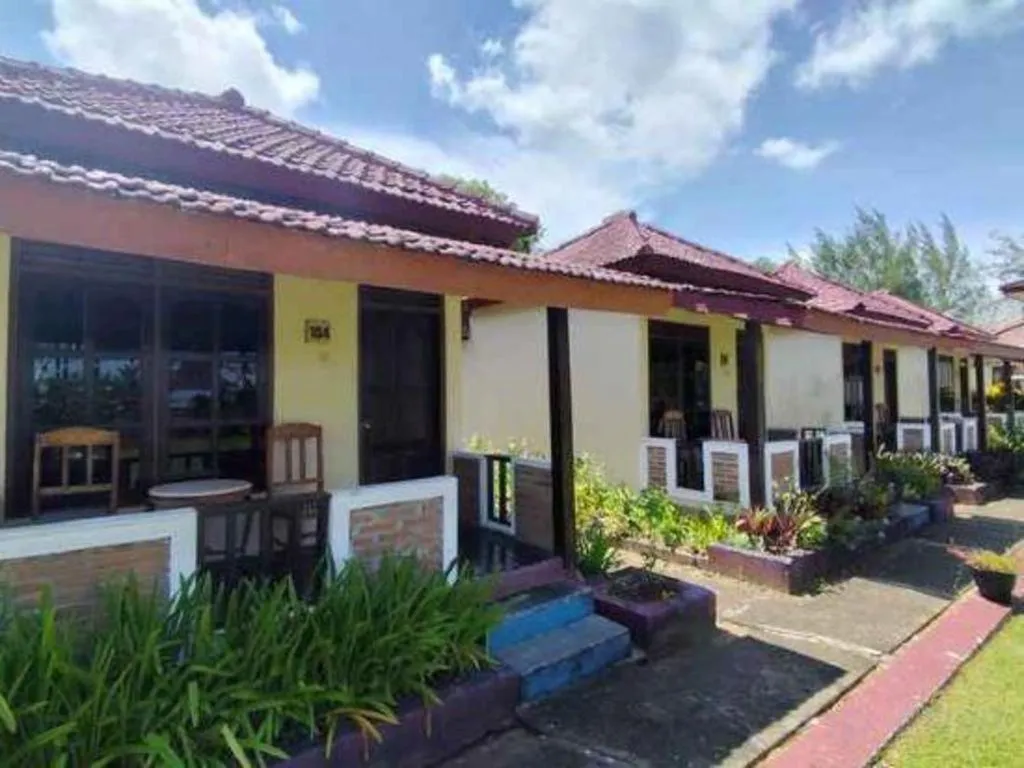 Parai Beach Resort Telengria