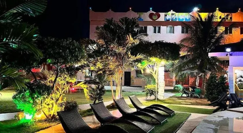 Cocomango's Resort