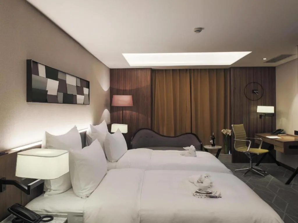 Bed in Chongqing The Lotus Hotel