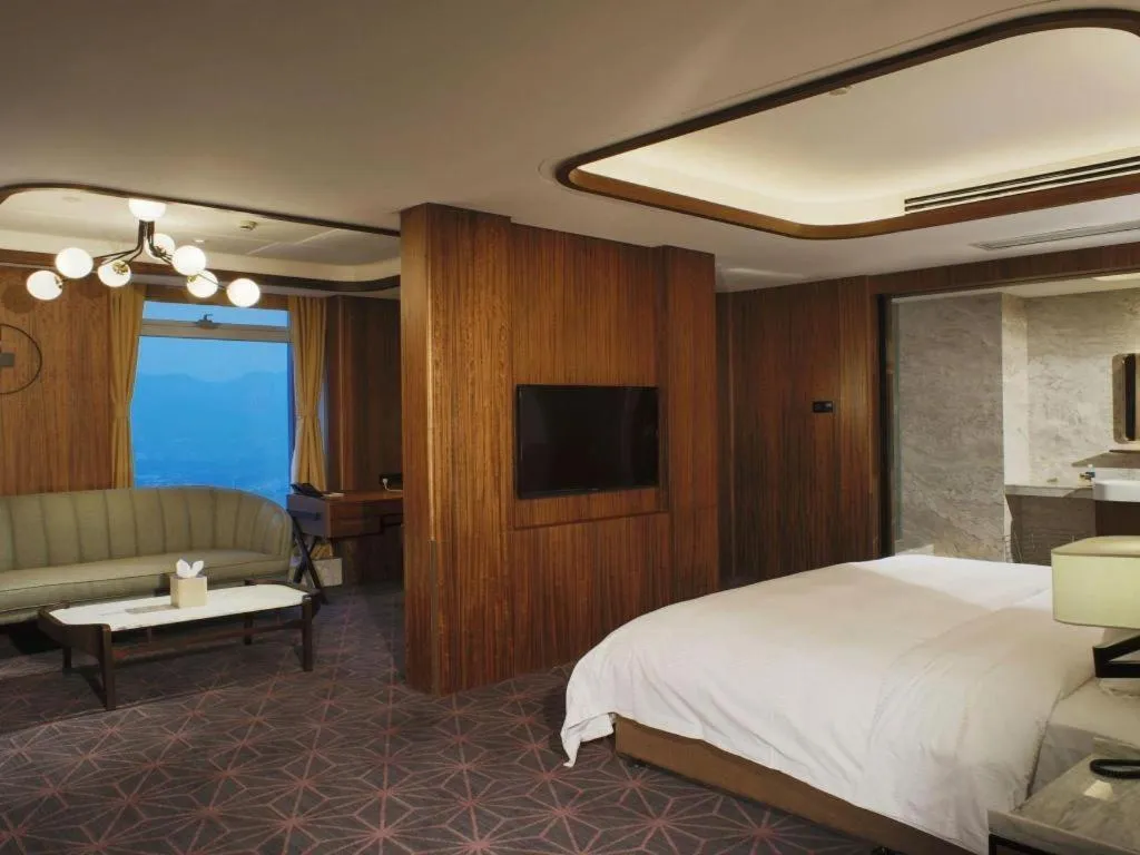 Bed in Chongqing The Lotus Hotel