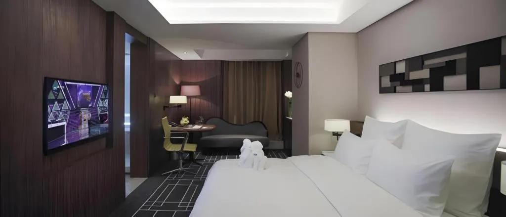 Bed in Chongqing The Lotus Hotel