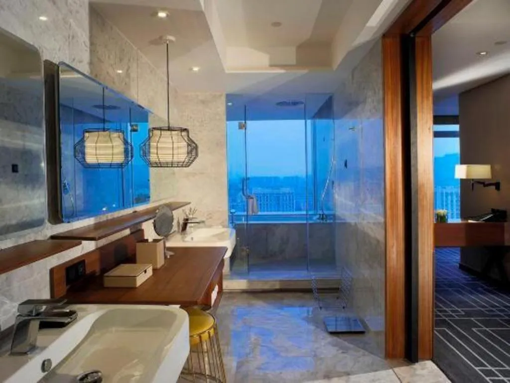 Chongqing The Lotus Hotel